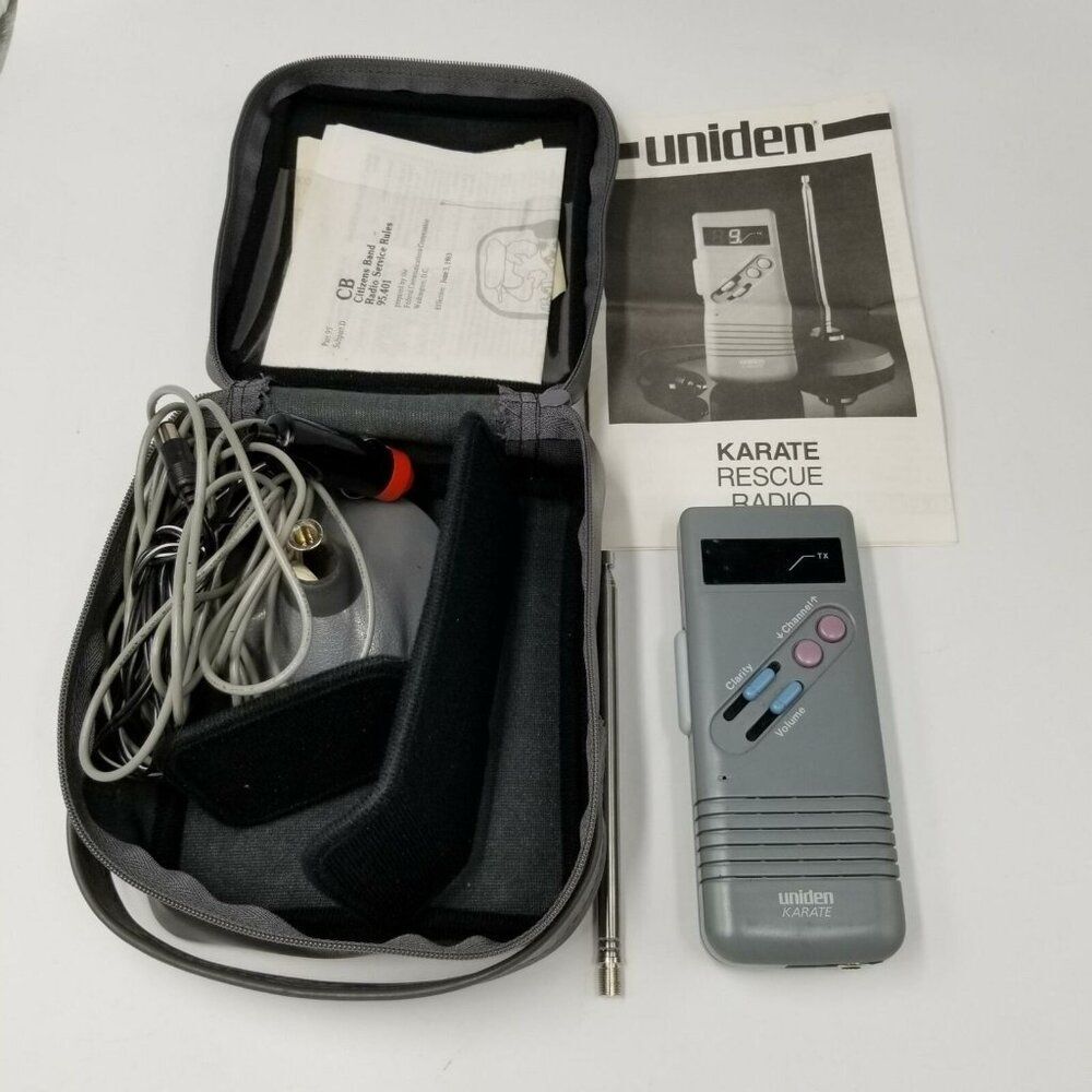Vintage 1987 Uniden Karate CB Emergency Rescue Radio 40 Channel in Bag